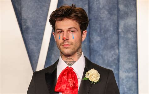 The Neighbourhood's Jesse Rutherford Shares Songs .